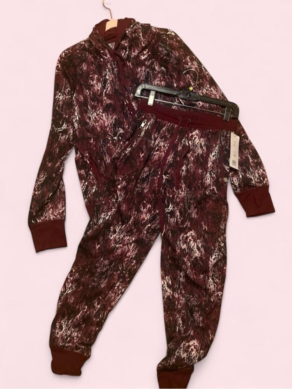 NWT: Jones NY Maroon & White Printed Hooded Jogger Jumpsuit